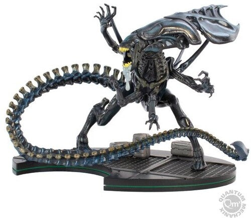 Quantum Mechanix QMx - Alien - Alien Queen 7" Q-Fig Max Elite Figure