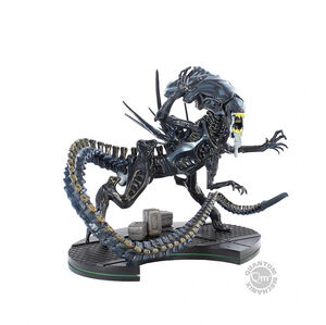 Quantum Mechanix QMx - Alien - Alien Queen 7" Q-Fig Max Elite Figure
