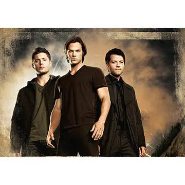 Supernatural: Mini Guide To Saving People and Hunting Things Hardcover