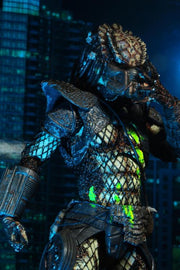 Predator 2 Ultimate Battle-Damaged City Hunter Action Figure