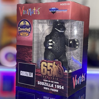 NECA Kenner Tribute Aliens Ultimate Rhino Alien 7" Inch Action Figure with Comic Book