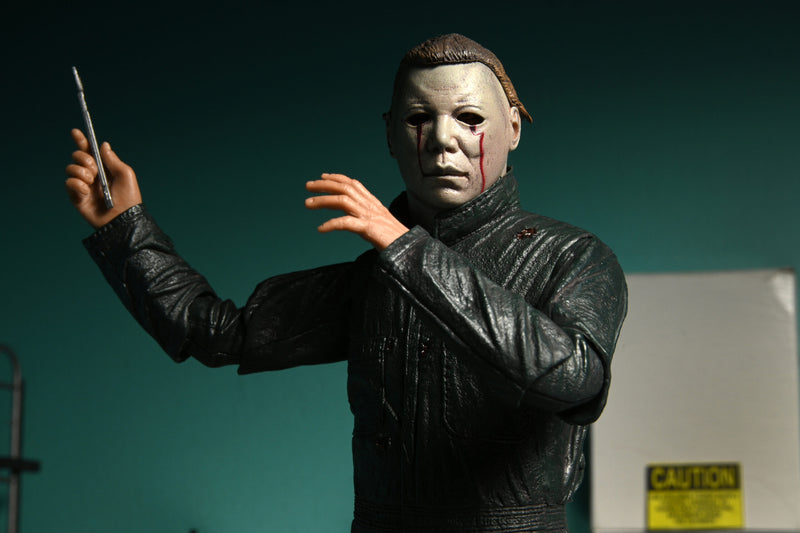 Halloween 2 – 7″ Scale Action Figure – Ultimate Michael Myers & Dr Loomis 2-Pack