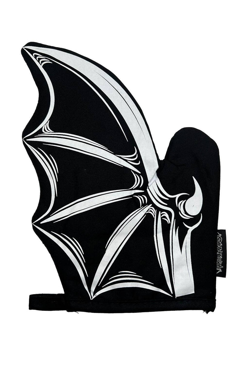 Batwing Oven Mitts [Set of 2]