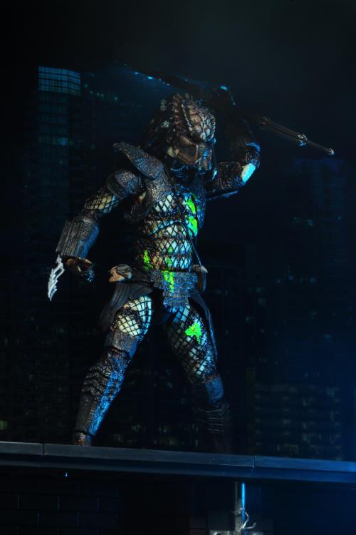 Predator 2 Ultimate Battle-Damaged City Hunter Action Figure